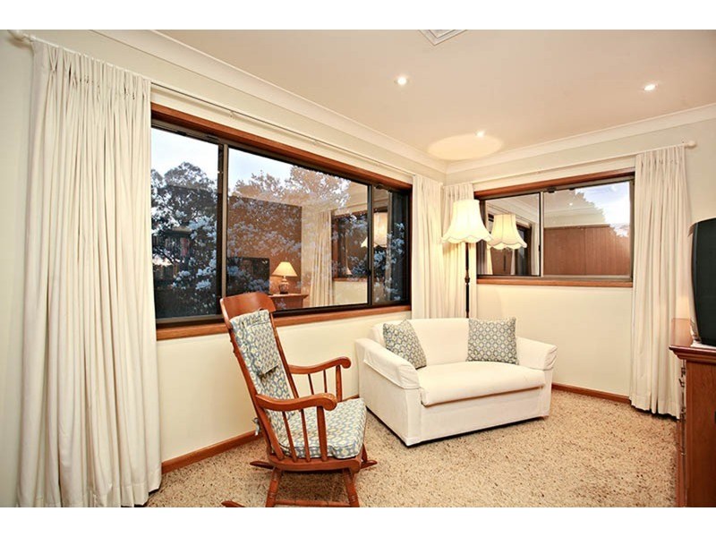 4 Daisy Street, Roselands NSW 2196