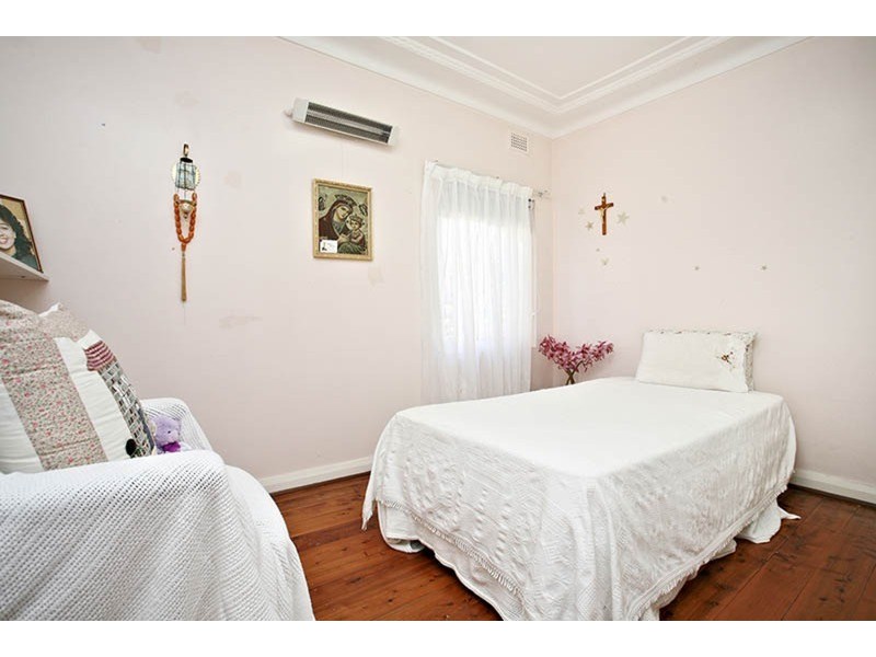 12 Westbrook Street, Beverly Hills NSW 2209