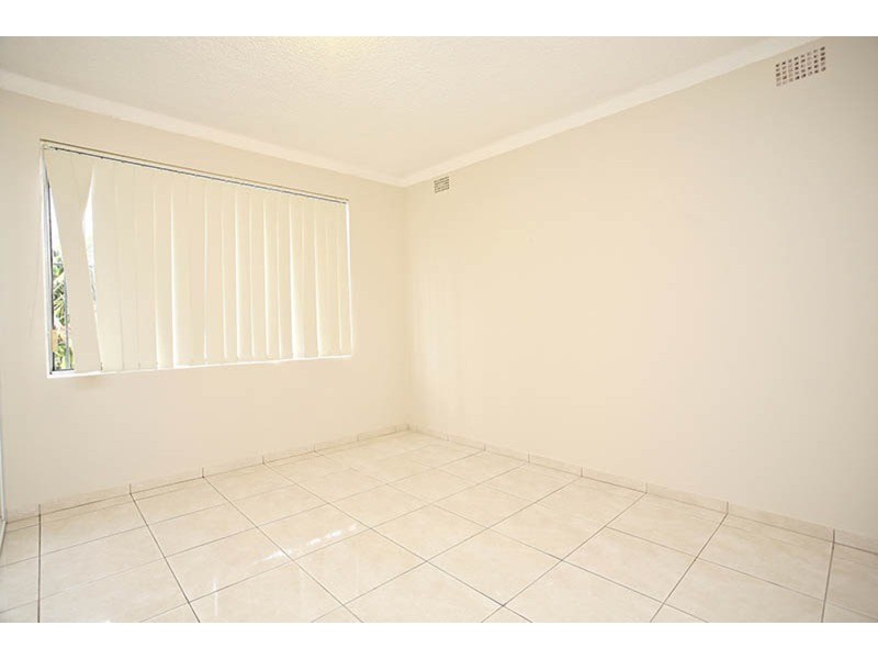 2/30 Phillip Street, Roselands NSW 2196