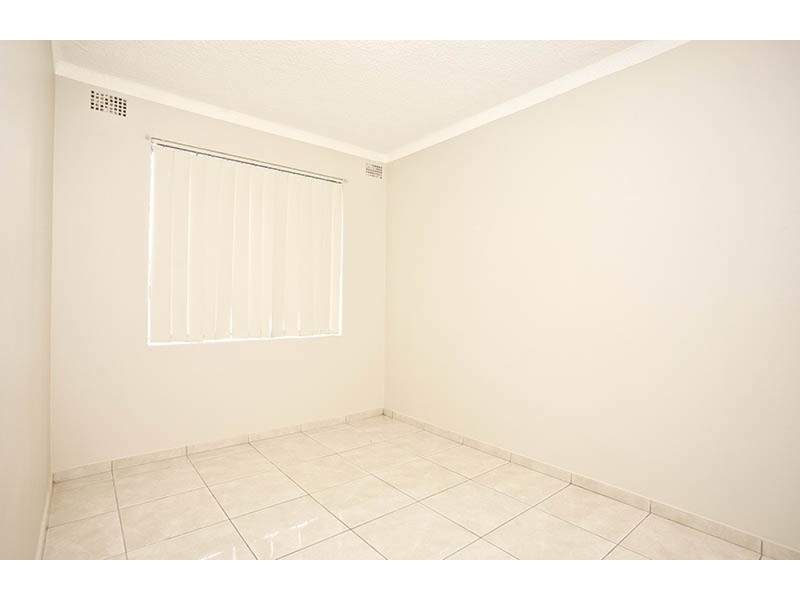 2/30 Phillip Street, Roselands NSW 2196