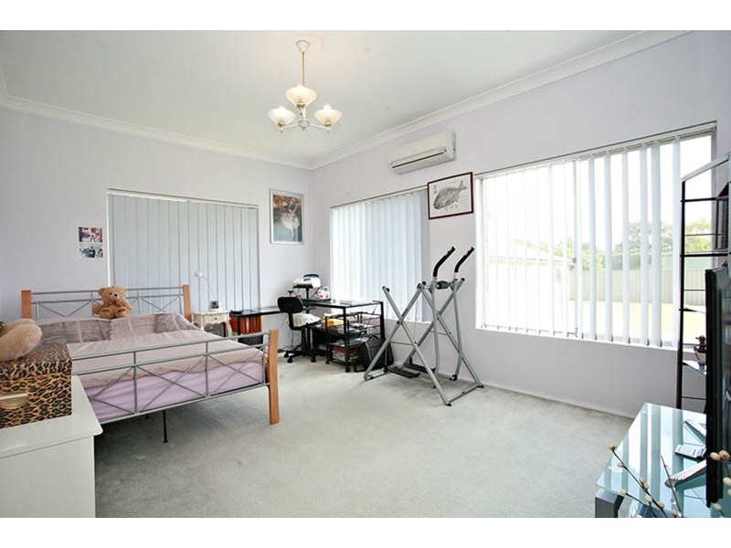 142 Morgan Street, Beverly Hills NSW 2209