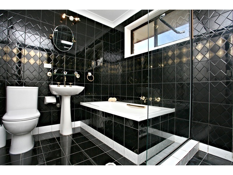37 Homedale Crescent, Connells Point NSW 2221