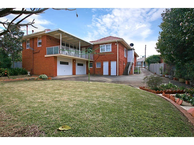 85 Ponyara Road, Beverly Hills NSW 2209