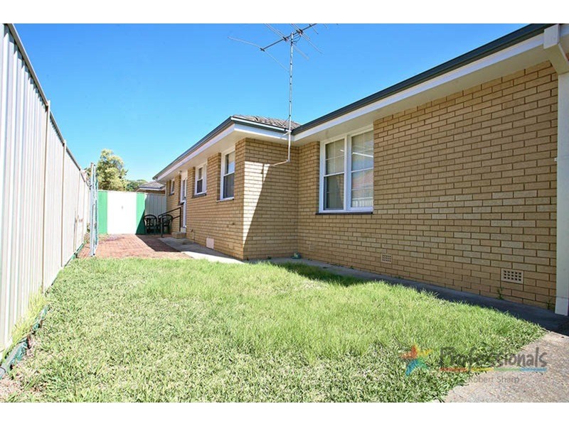 2/205 Penshurst Street, Beverly Hills NSW 2209