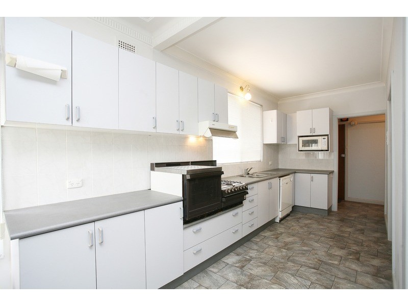 239 Gloucester Road, Beverly Hills NSW 2209