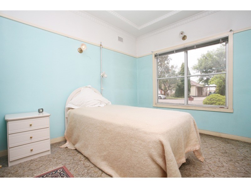 239 Gloucester Road, Beverly Hills NSW 2209