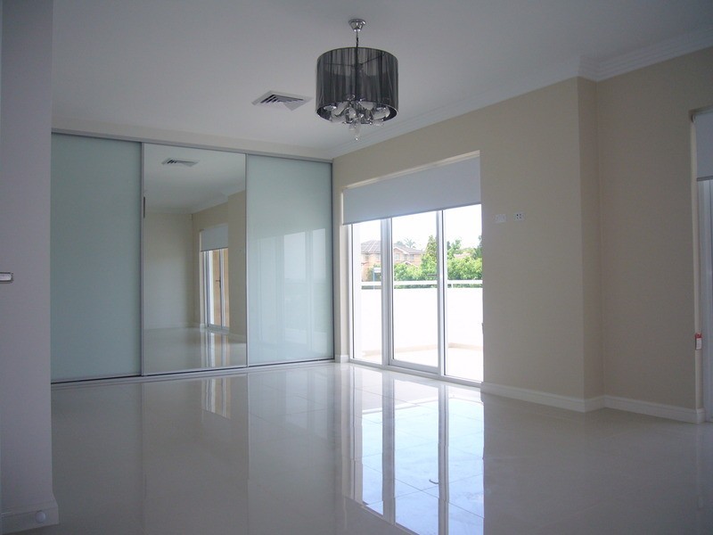 15 Farnham  Avenue, Roselands NSW 2196