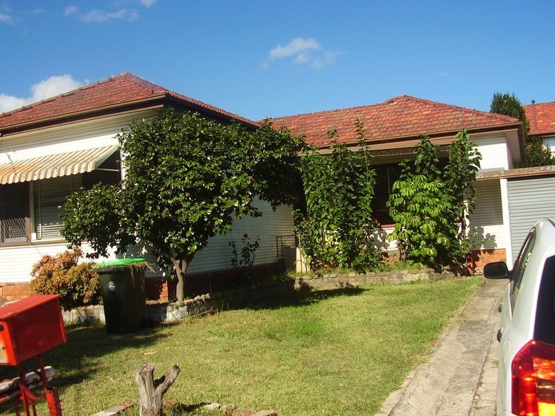 102 Penshurst  Road, Narwee NSW 2209