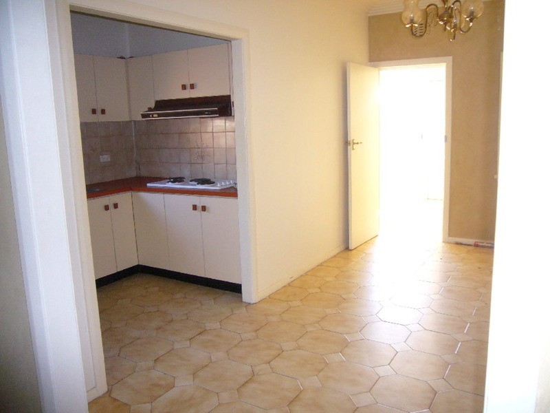 17 Penshurst Road, Roselands NSW 2196