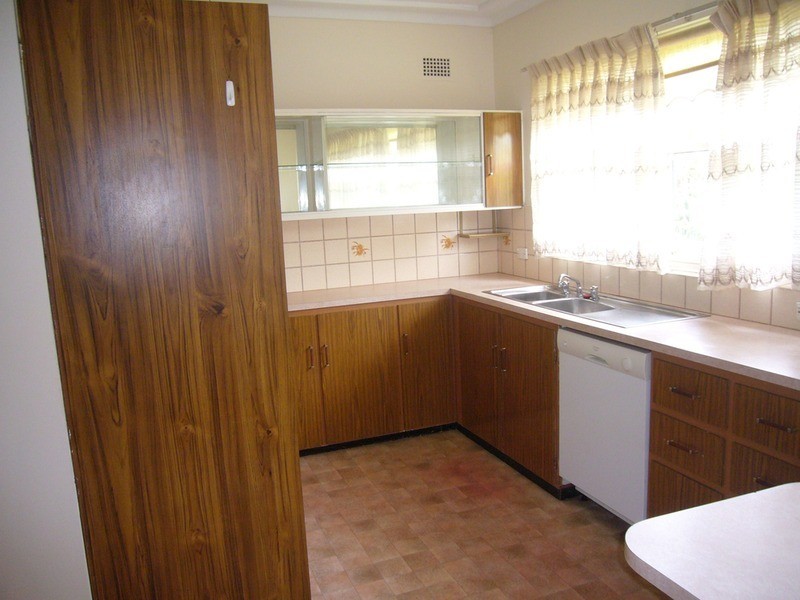 19 Frederick  Avenue, Beverly Hills NSW 2209