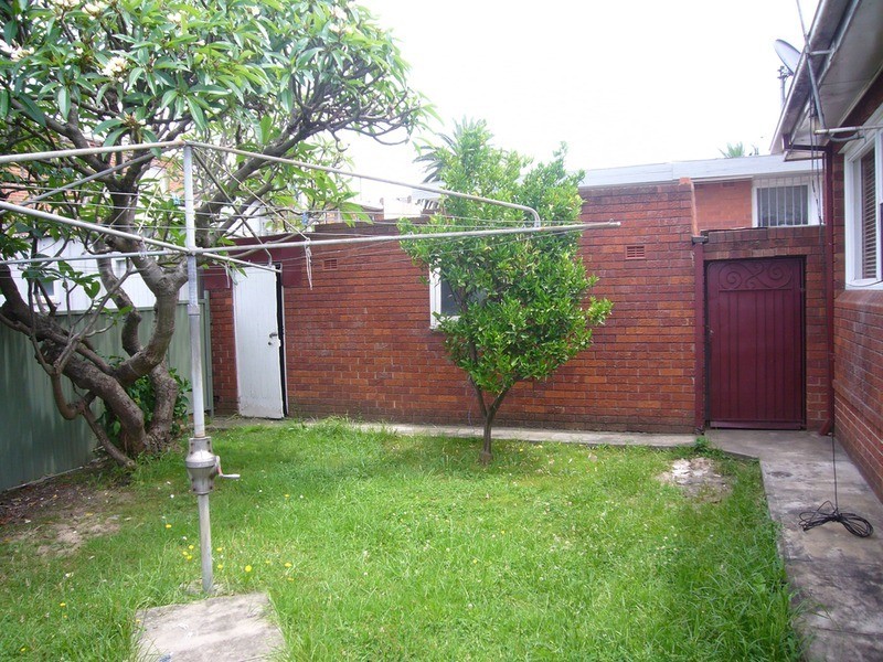 19 Frederick  Avenue, Beverly Hills NSW 2209