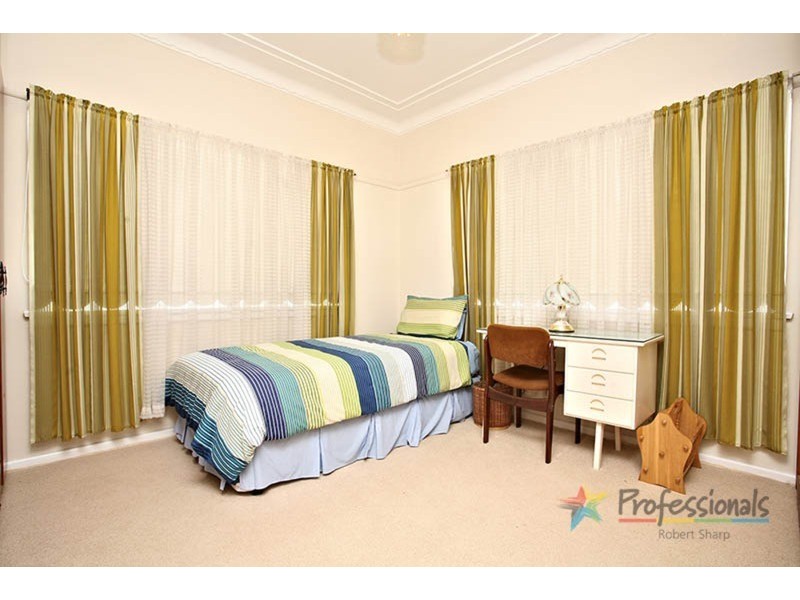 39 Allambee  Crescent, Beverly Hills NSW 2209