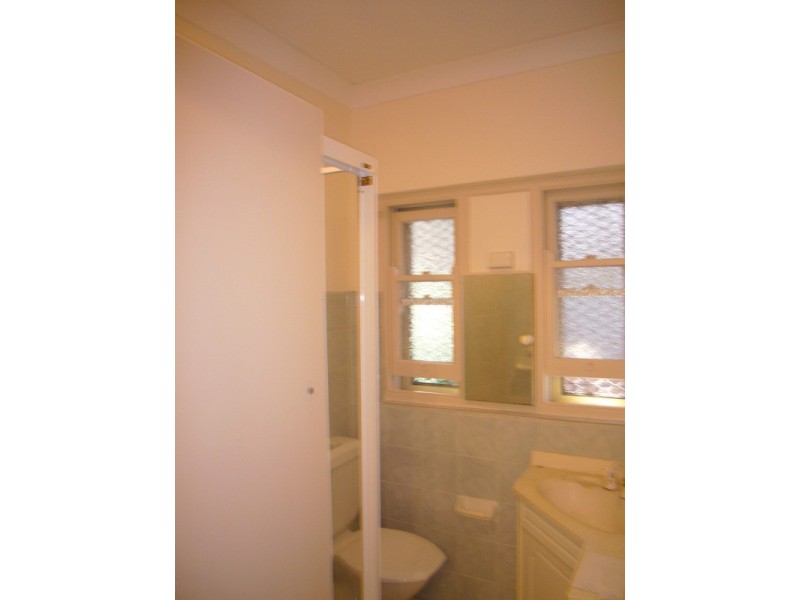 1/8 Edgbaston Road, Beverly Hills NSW 2209