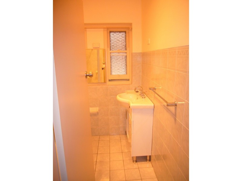 1/8 Edgbaston Road, Beverly Hills NSW 2209