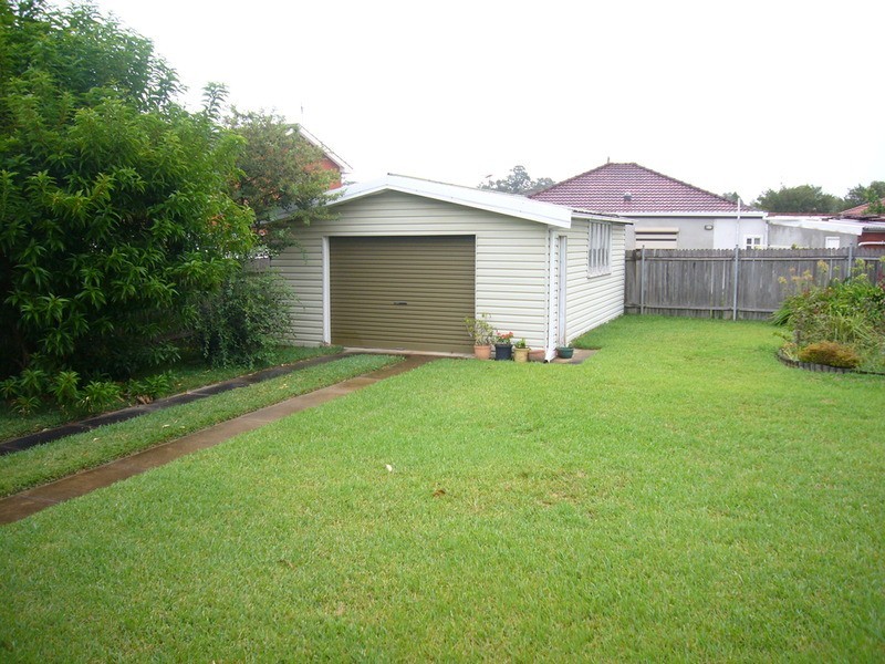 16 Rogers Street, Roselands NSW 2196
