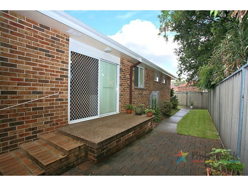 4/40-42 Inverness  Avenue, Penshurst NSW 2222