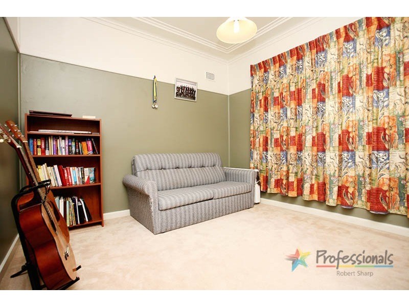 57 Glamis Street, Kingsgrove NSW 2208