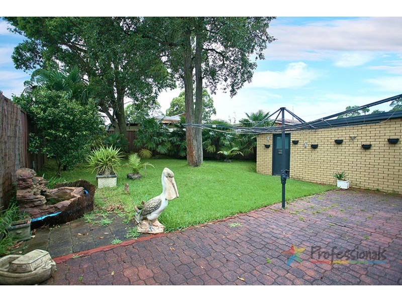 4 Hammond Place, Narwee NSW 2209