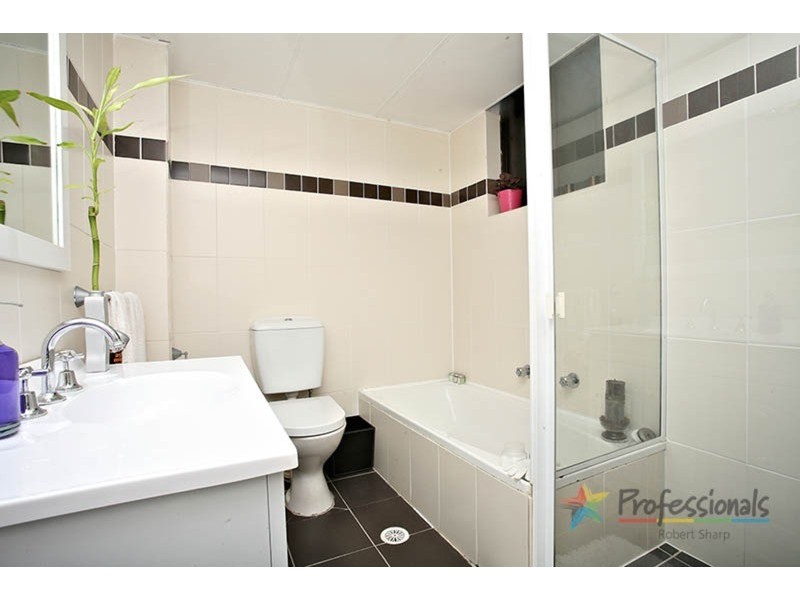 1/5-7 Graham  Road, Narwee NSW 2209