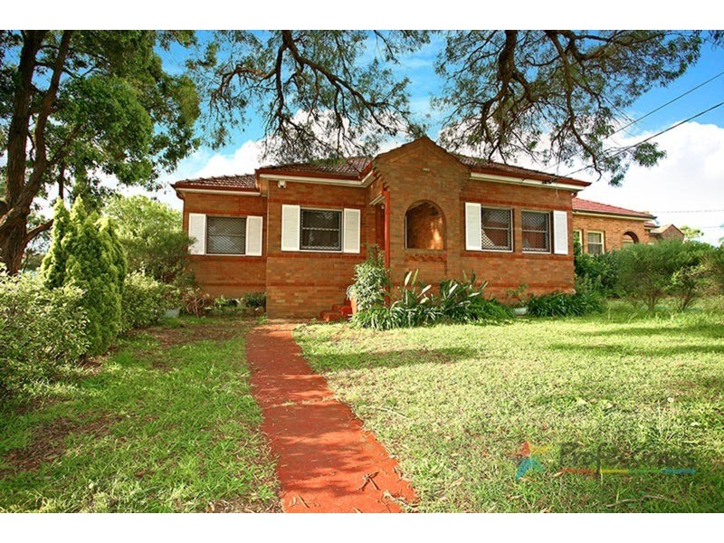 2 Huntingdale Avenue, Narwee NSW 2209