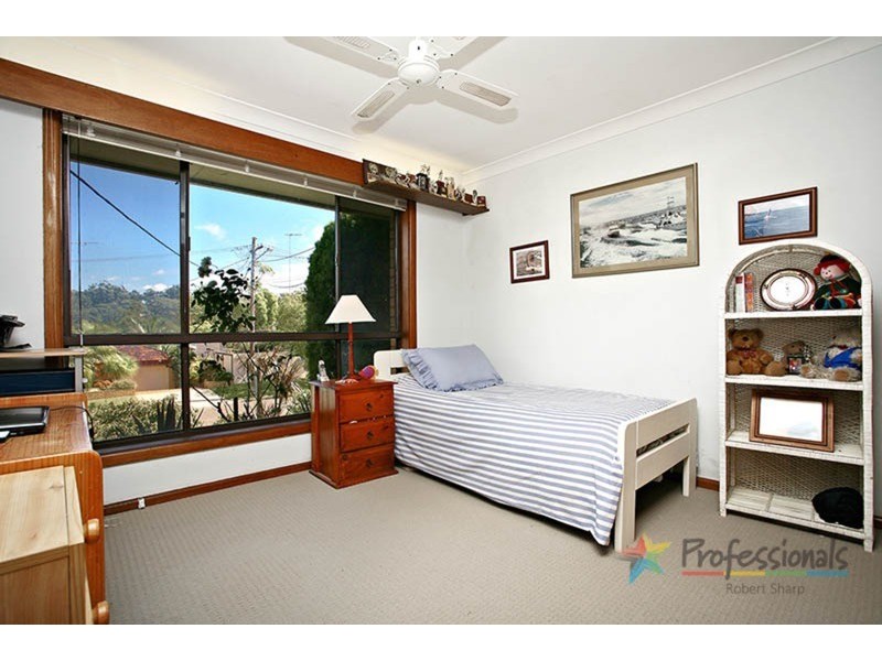 23 Cliff Avenue, Peakhurst Heights NSW 2210