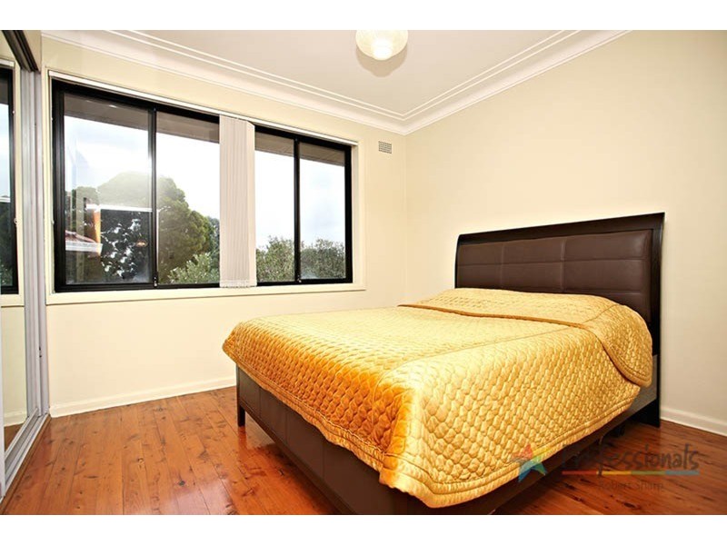 20 Gregory Crescent, Beverly Hills NSW 2209