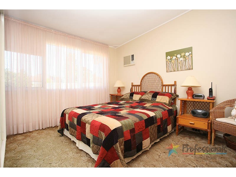 2 Maryl Avenue, Roselands NSW 2196