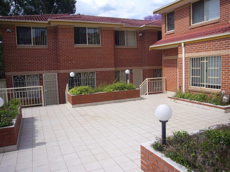 5/39-41 Graham Road, Narwee NSW 2209