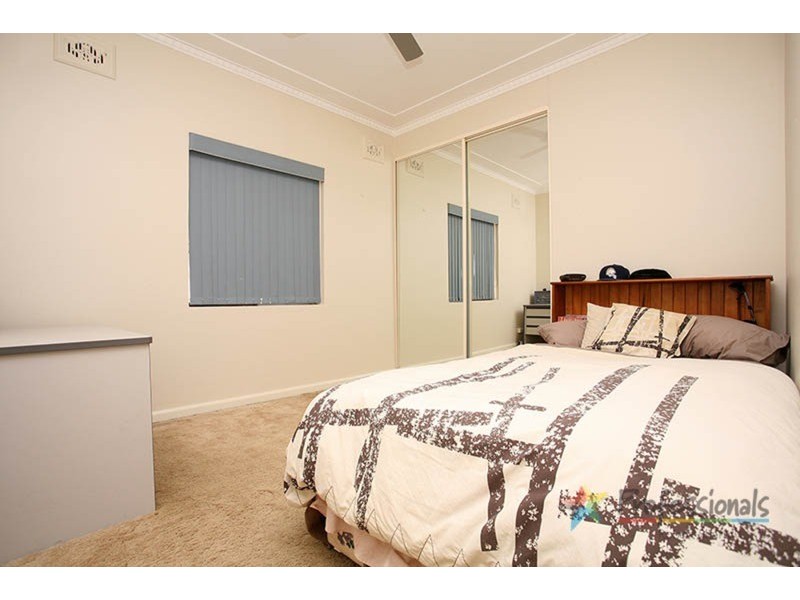 5 Doonkuna Street, Beverly Hills NSW 2209