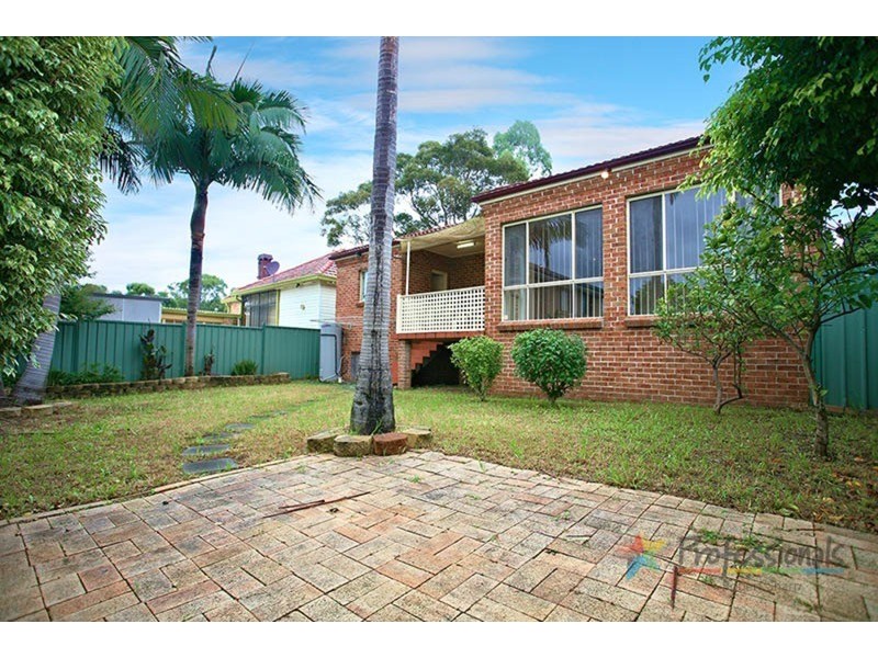 4 Mountview Avenue, Beverly Hills NSW 2209