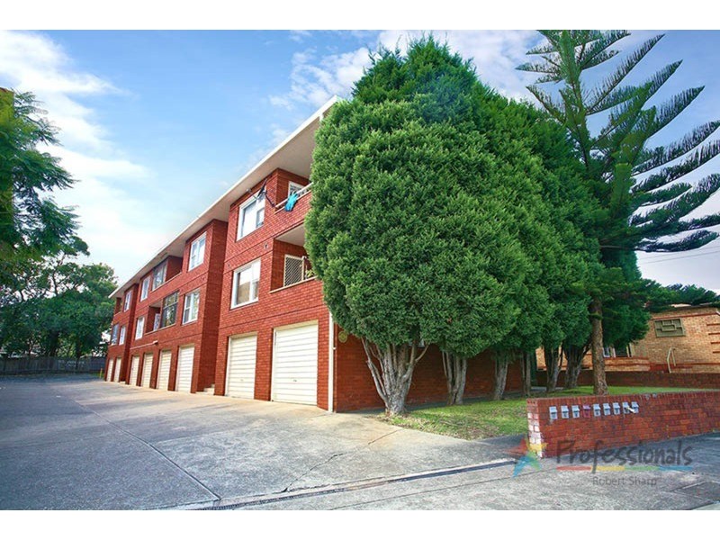 8/5 Bonds  Road, Riverwood NSW 2210