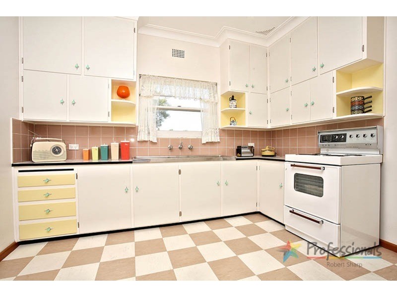 8/5 Bonds  Road, Riverwood NSW 2210