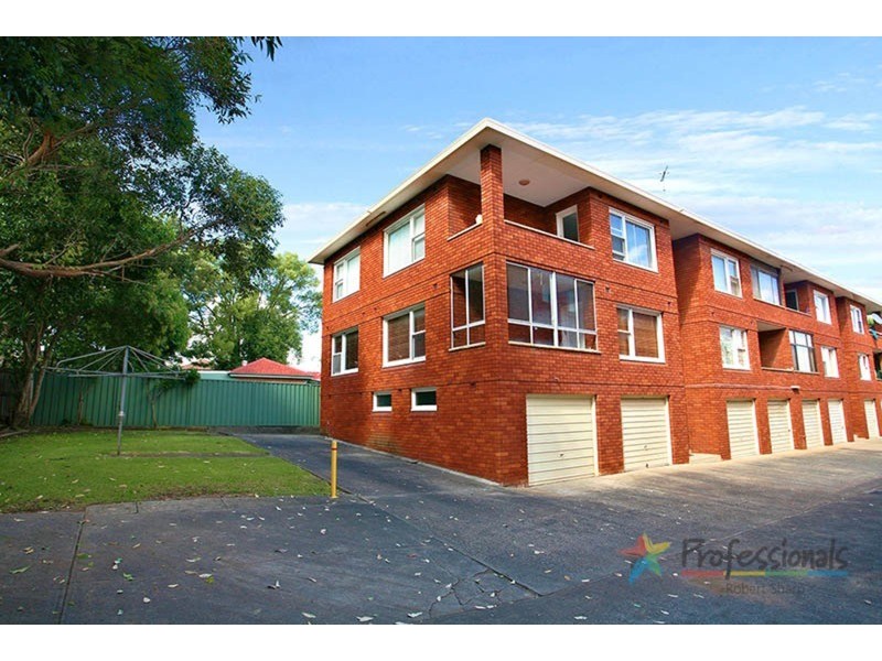 8/5 Bonds  Road, Riverwood NSW 2210