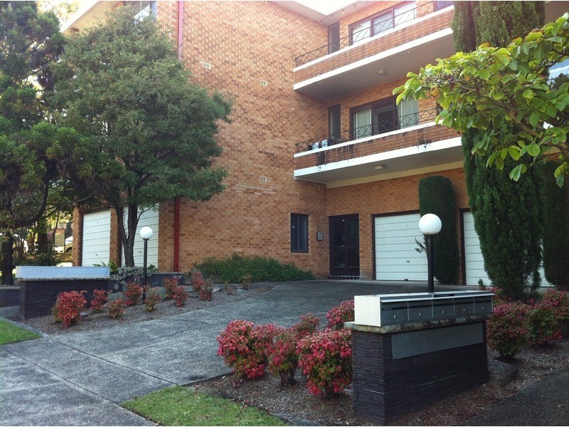 5/10-12 Carnarvon  Street, Carlton NSW 2218