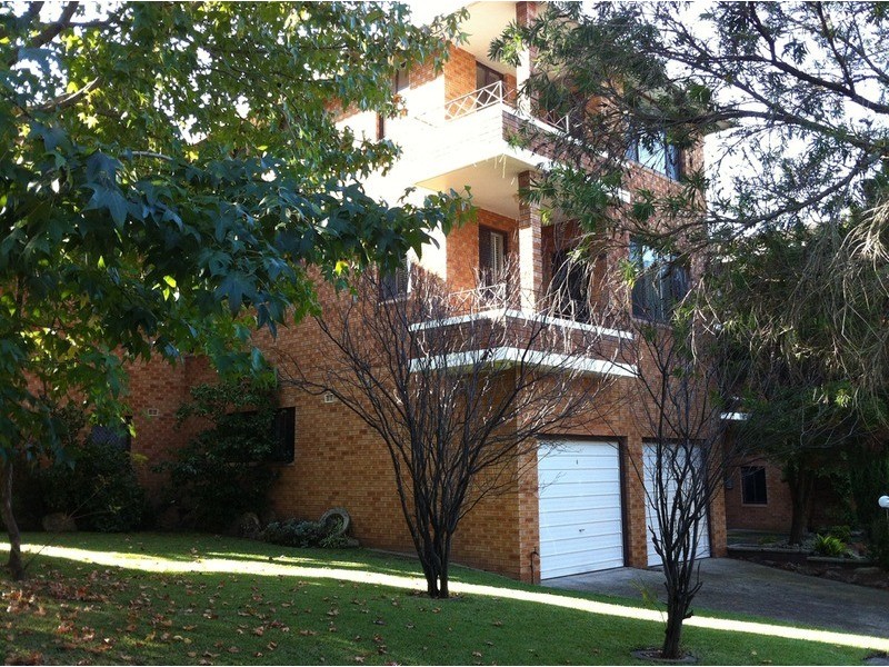 5/10-12 Carnarvon  Street, Carlton NSW 2218