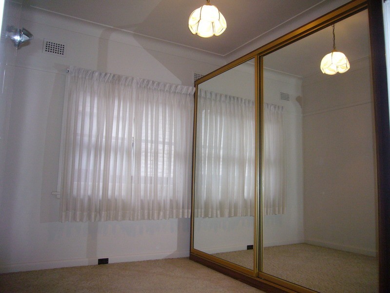 10 Fenwick  Avenue, Roselands NSW 2196