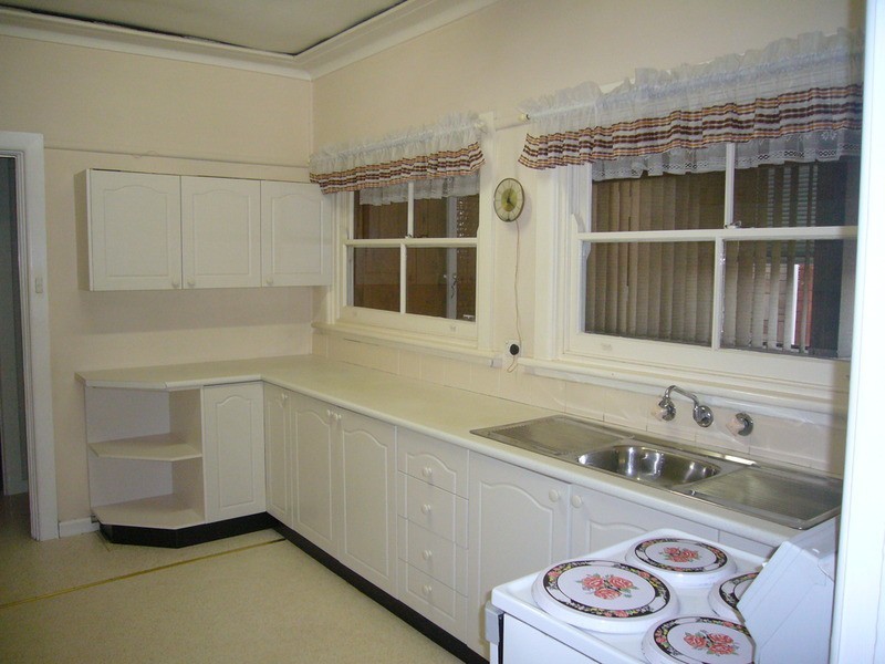 10 Fenwick  Avenue, Roselands NSW 2196