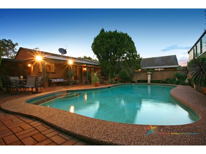 23 Cliff Avenue, Peakhurst Heights NSW 2210