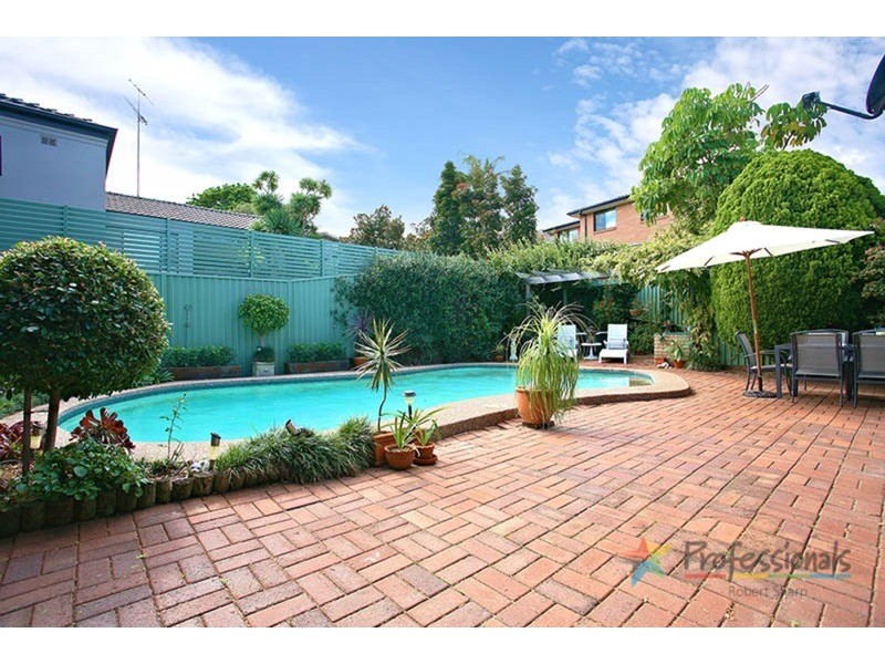 23 Cliff Avenue, Peakhurst Heights NSW 2210