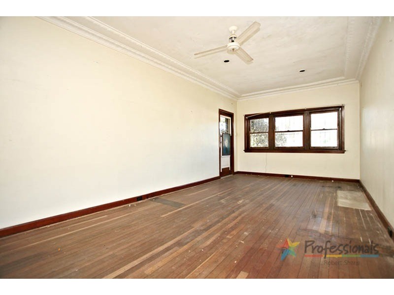 40 William Road, Riverwood NSW 2210