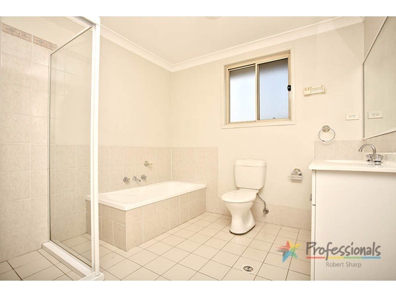 4 Highland Avenue, Roselands NSW 2196