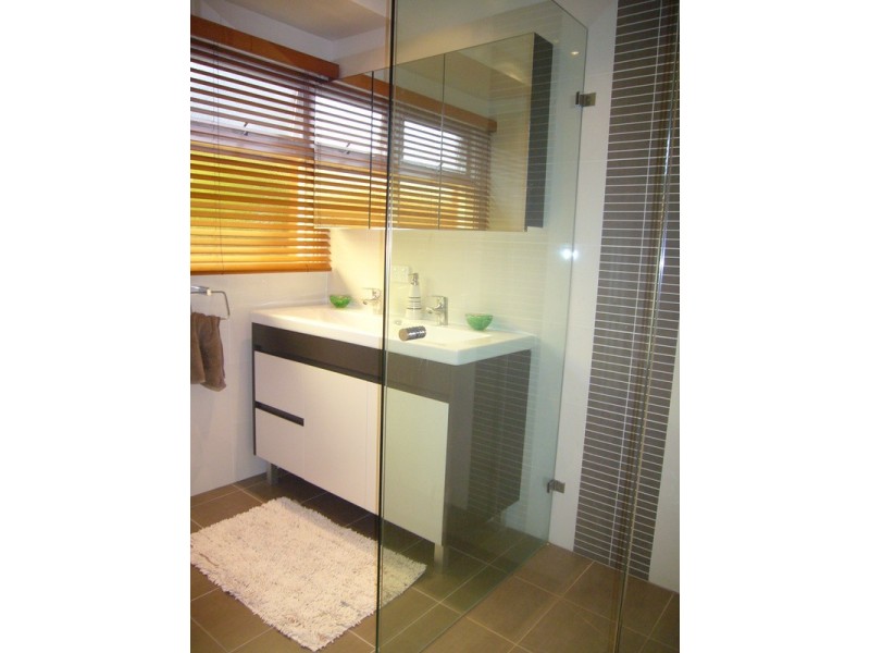 5 Rhonda Avenue, Narwee NSW 2209