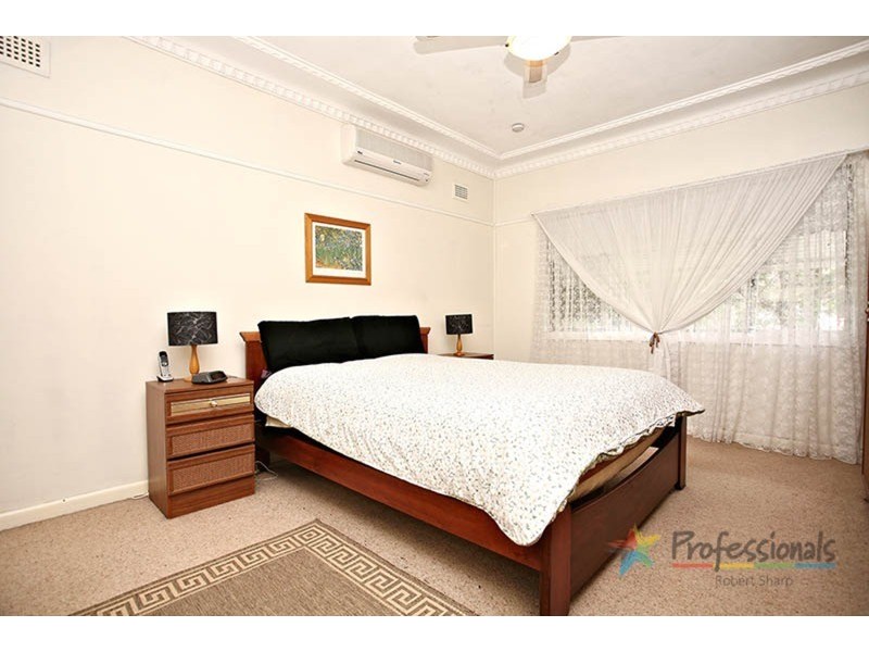 26 Albion Street, Roselands NSW 2196