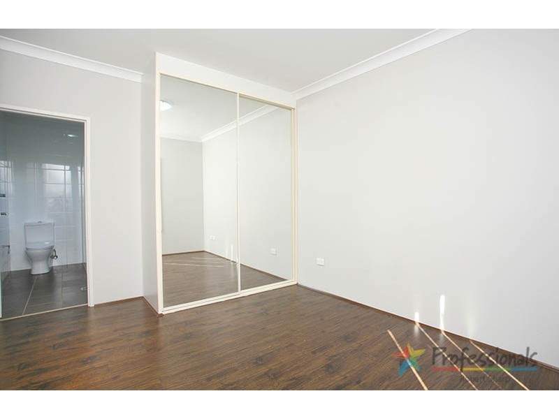 23/11-17 Broadarrow  Road, Beverly Hills NSW 2209