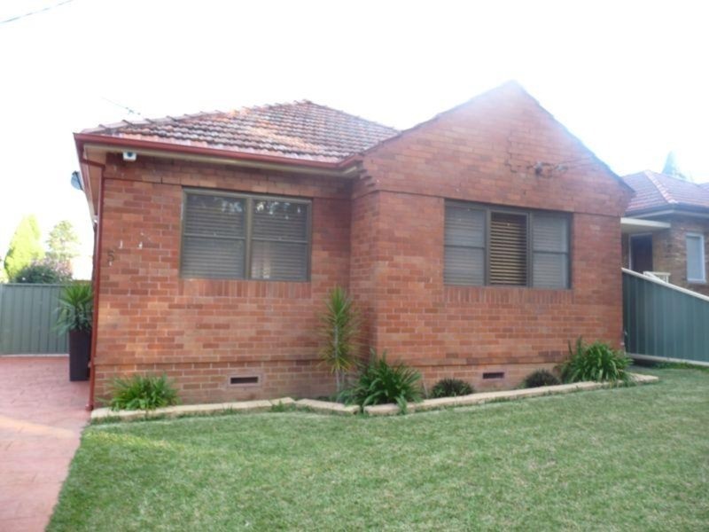 5 Rosetta Road, Beverly Hills NSW 2209