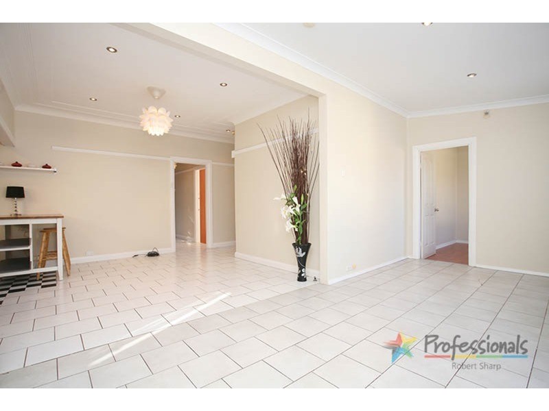 21B Junction Road, Peakhurst NSW 2210