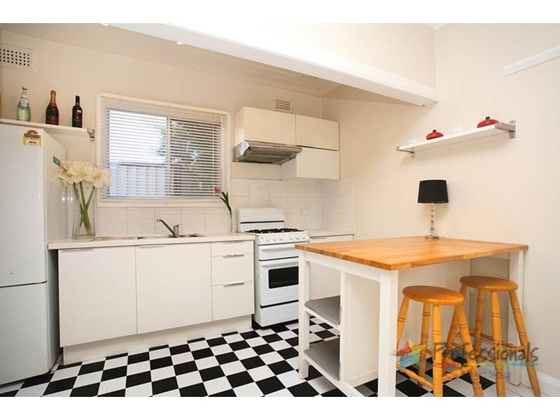 21B Junction Road, Peakhurst NSW 2210