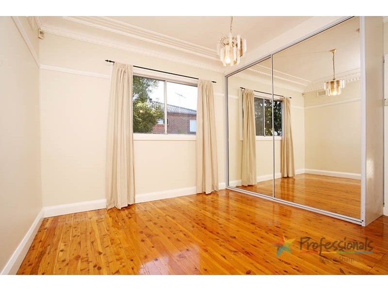 21B Junction Road, Peakhurst NSW 2210