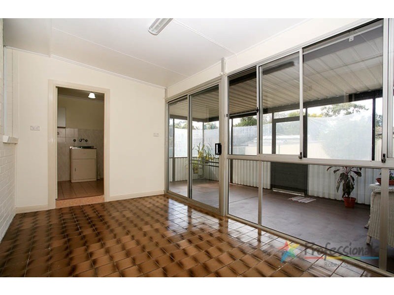 132 Belmore Road, Peakhurst NSW 2210