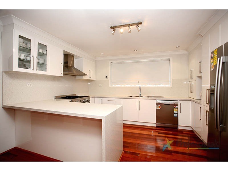 52 Canarys Road, Roselands NSW 2196